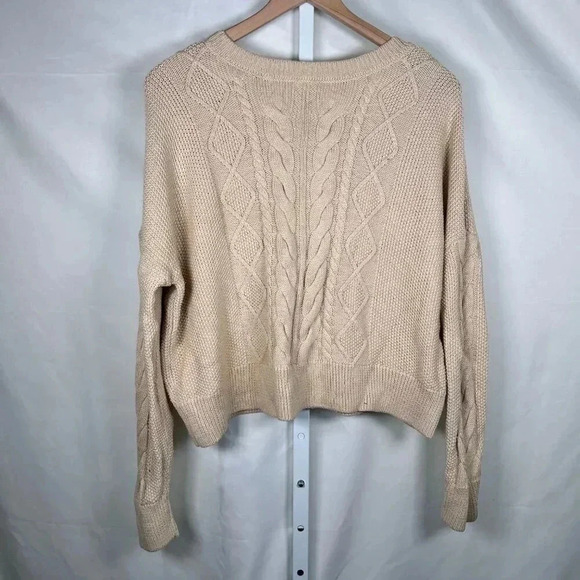 Cabi Size Large Sweater V Neck Cable Knit Cotton Neutral Preppy Streetwear - Picture 3 of 8